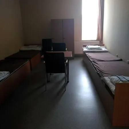 Maglodi Uti Munkavallaloi 旅馆